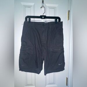 Dark Grey NIKE Cargo Shorts - MENS SIZE: 30